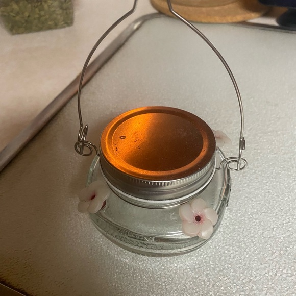 Hummingbird feeder - Picture 3 of 3